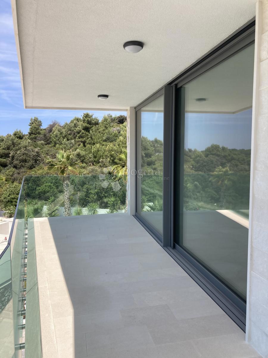 Apartment Zu verkaufen - ŠIBENSKO-KNINSKA ROGOZNICA