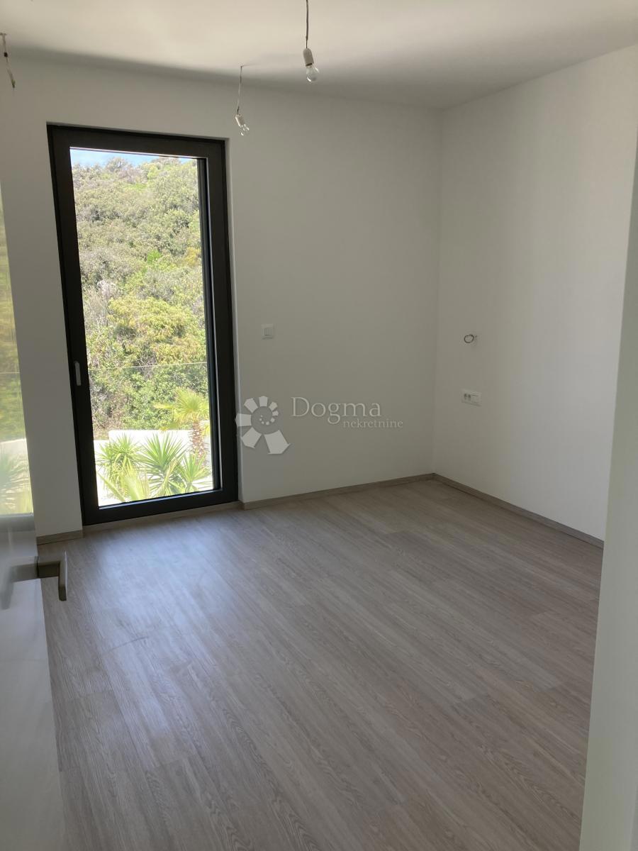 Apartment Zu verkaufen - ŠIBENSKO-KNINSKA ROGOZNICA