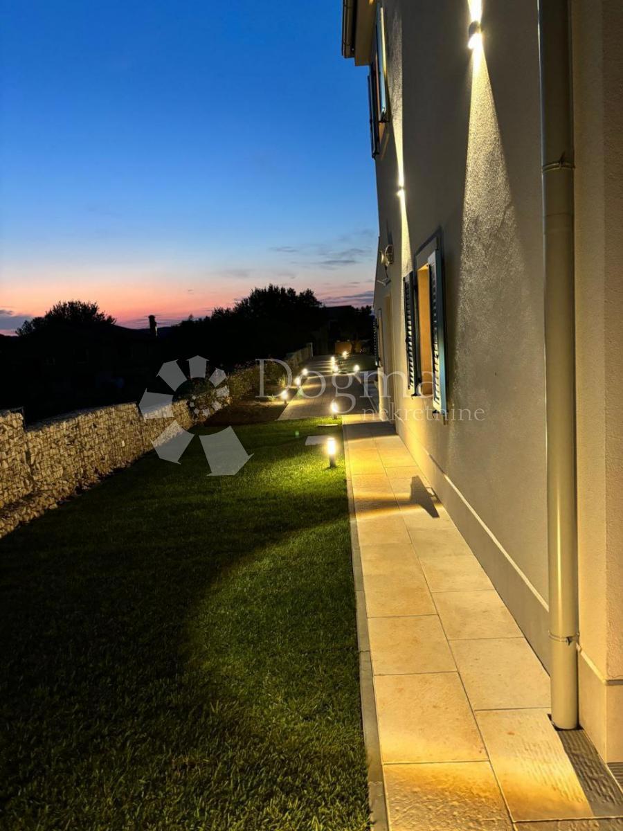 Kuća Na prodaju - ISTARSKA BARBAN