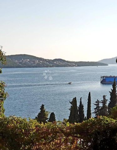 Land for sale 2126 m² – Čiovo