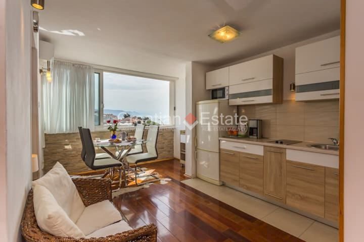 Apartmán k pronájmu 60 m² – Split