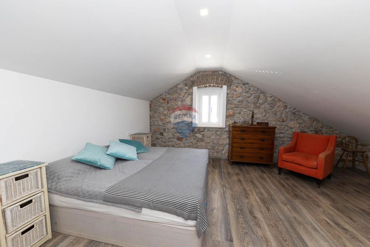 Kuća Na prodaju - PRIMORSKO-GORANSKA VINODOLSKA OPĆINA