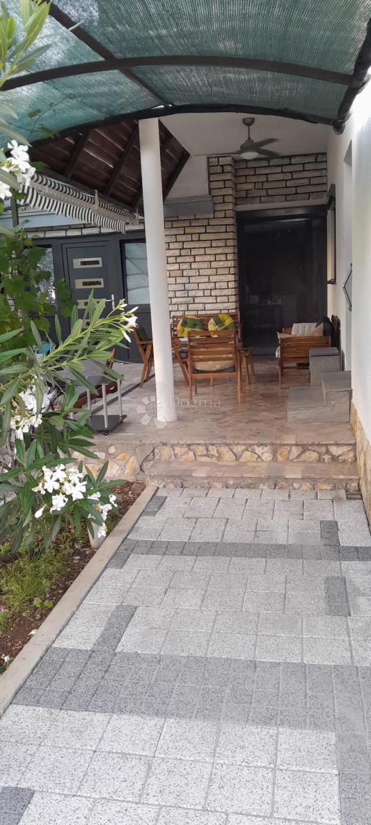 House For sale - ŠIBENSKO-KNINSKA VODICE