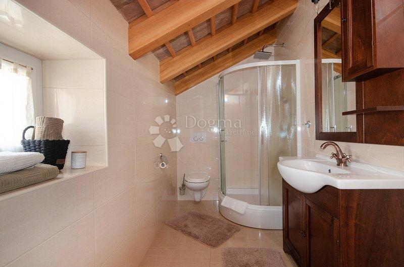 Haus Zu verkaufen - ISTARSKA KANFANAR
