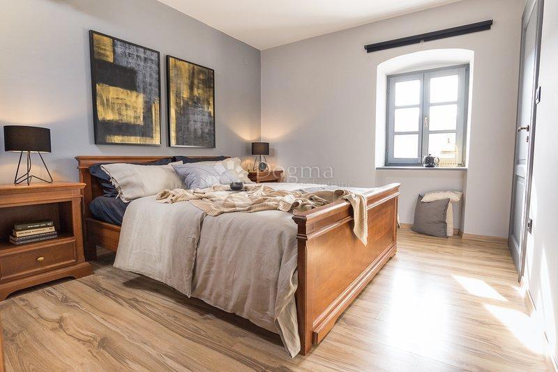 Haus Zu verkaufen - ISTARSKA KANFANAR