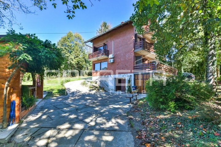 Hiša na predaj 229 m² – Pokupsko