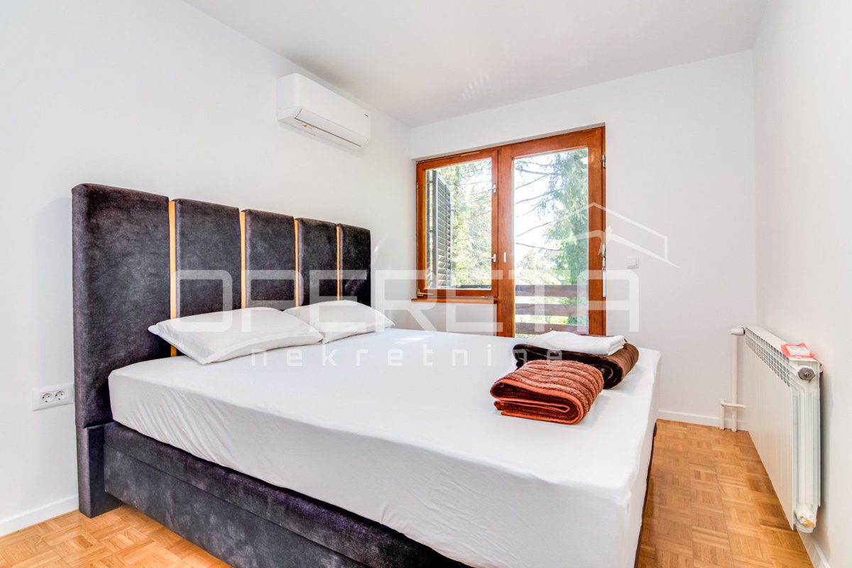 Maison À vendre - ZAGREBAČKA POKUPSKO