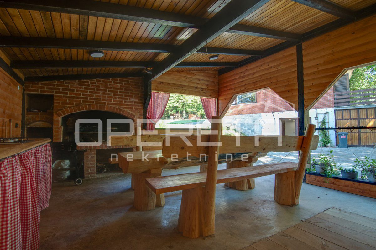 Maison À vendre - ZAGREBAČKA POKUPSKO