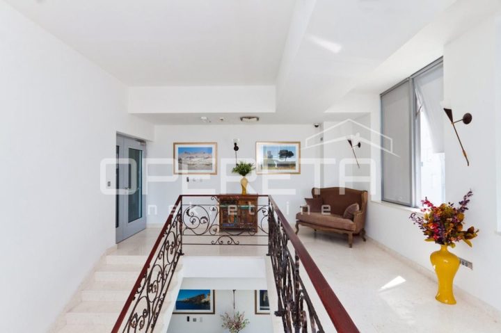 Poslovni prostori za najem 58 m² – Split