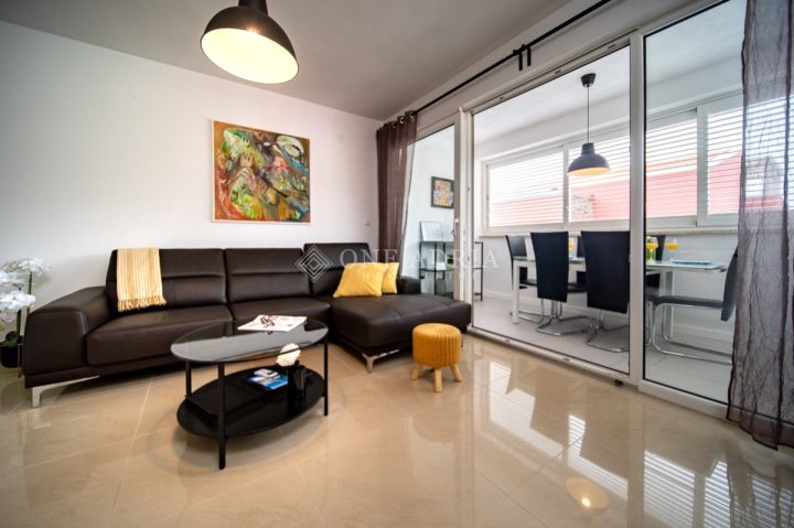 Stan na prodaju 83 m² – Rab