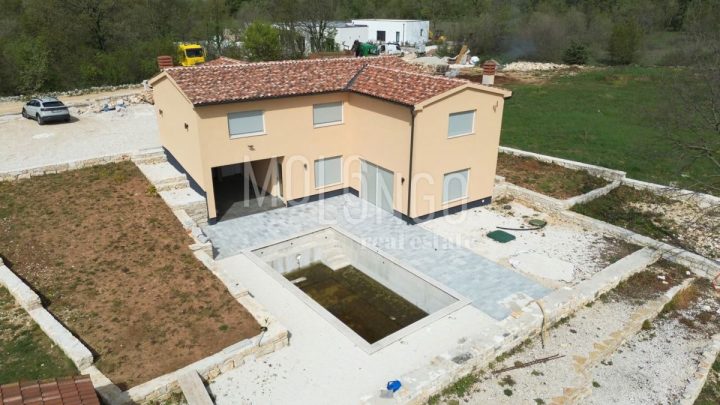 Dům na prodej 237 m² – Svetvinčenat
