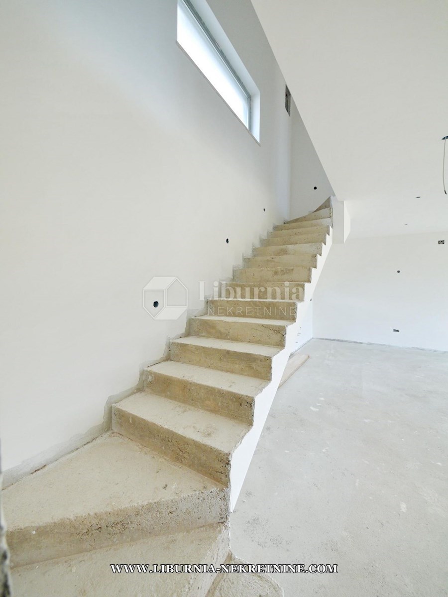 Casa In vendita - PRIMORSKO-GORANSKA KRK