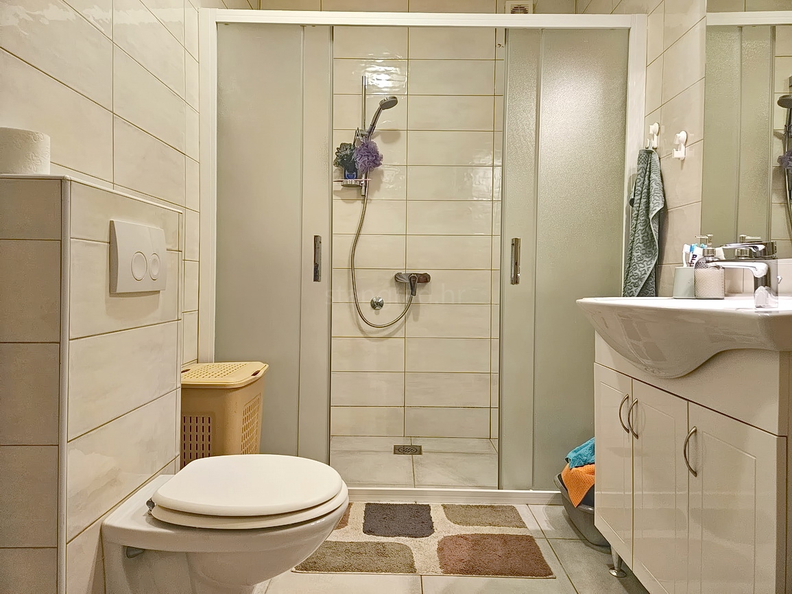 Flat For sale - PRIMORSKO-GORANSKA CRIKVENICA