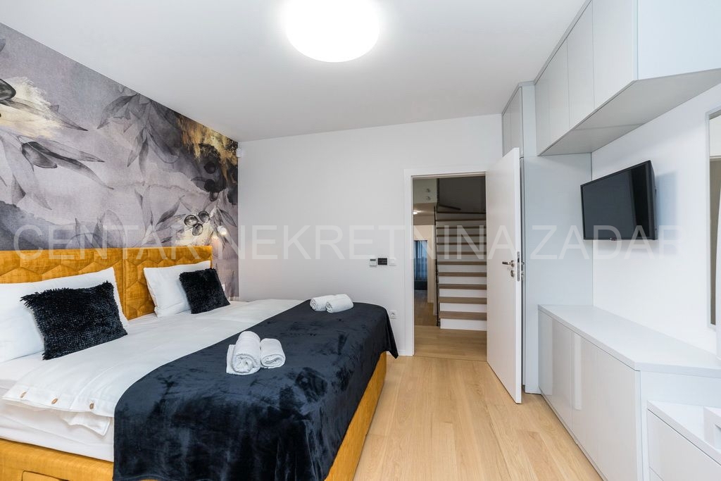House For sale - ZADARSKA NIN