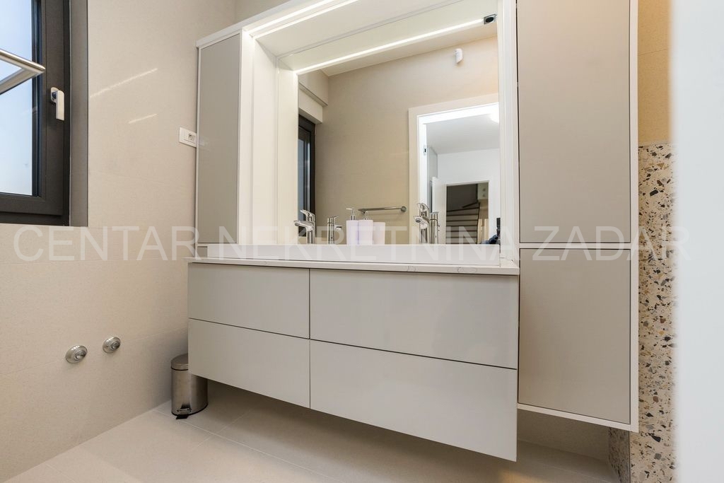House For sale - ZADARSKA NIN