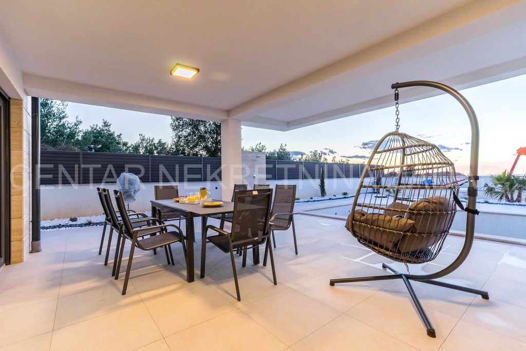 House For sale - ZADARSKA NIN