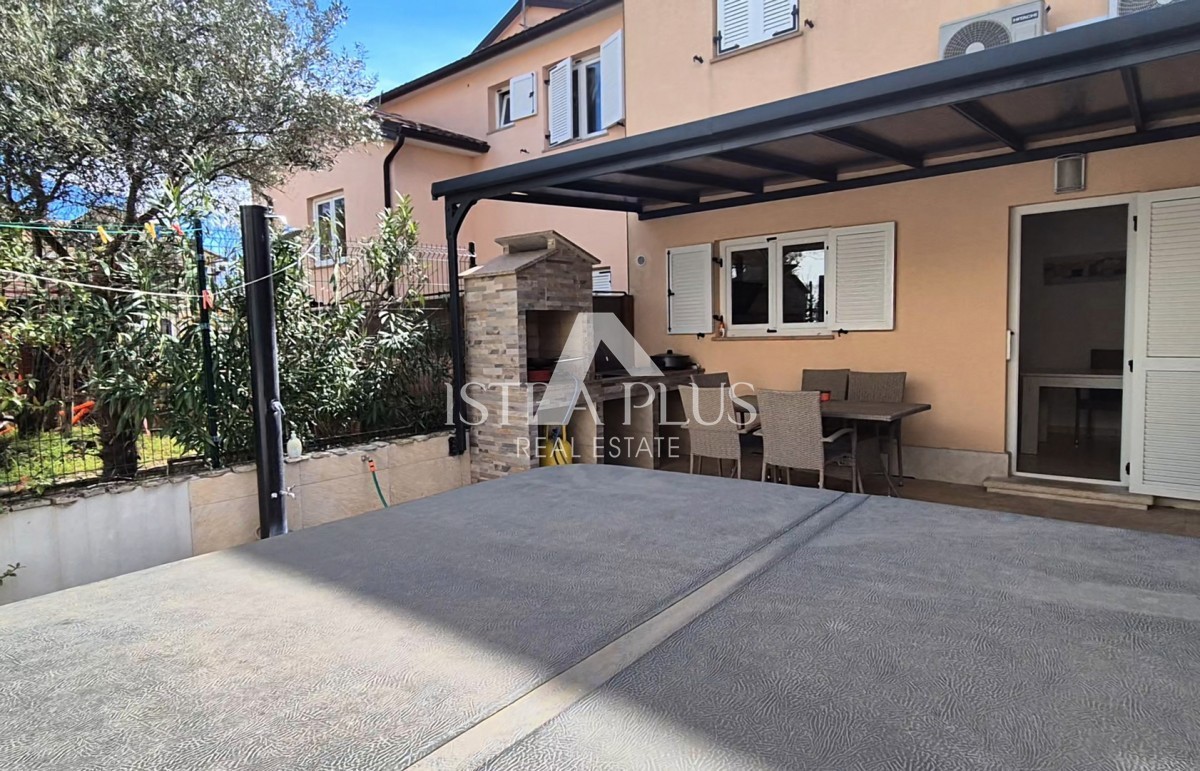 Casa In vendita - Istarska Poreč - foto 1/14