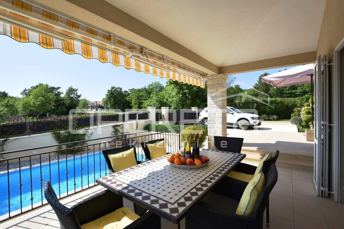 Haus Zu verkaufen - ISTARSKA POREČ