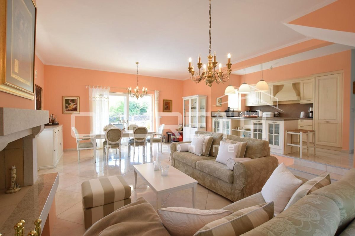 Haus Zu verkaufen - Istarska Poreč - foto 3/13