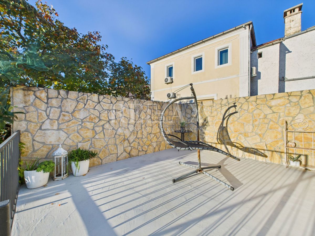 Kuća Na prodaju - PRIMORSKO-GORANSKA VINODOLSKA OPĆINA
