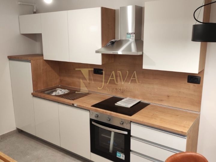 Appartement À louer - Primorsko-goranska Rijeka - foto 2/8