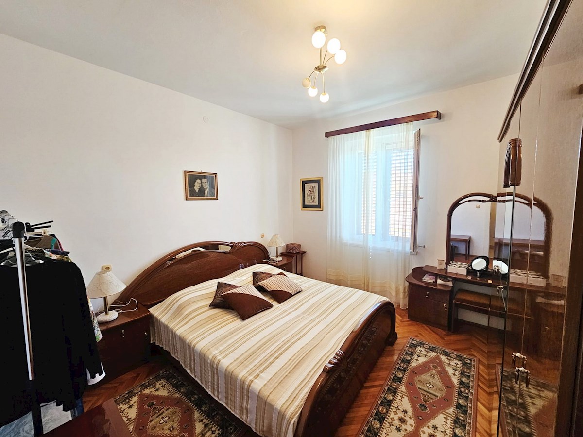 Kuća Na prodaju - ŠIBENSKO-KNINSKA ŠIBENIK
