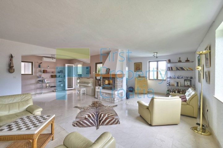 Casa In vendita - Splitsko-dalmatinska Brač - foto 5/10