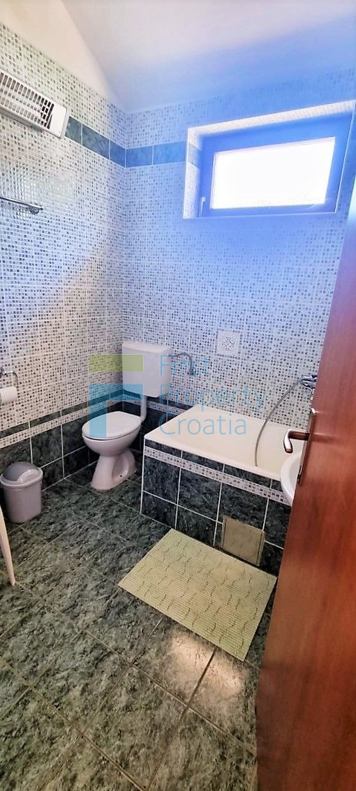 House For sale - SPLITSKO-DALMATINSKA BRAČ
