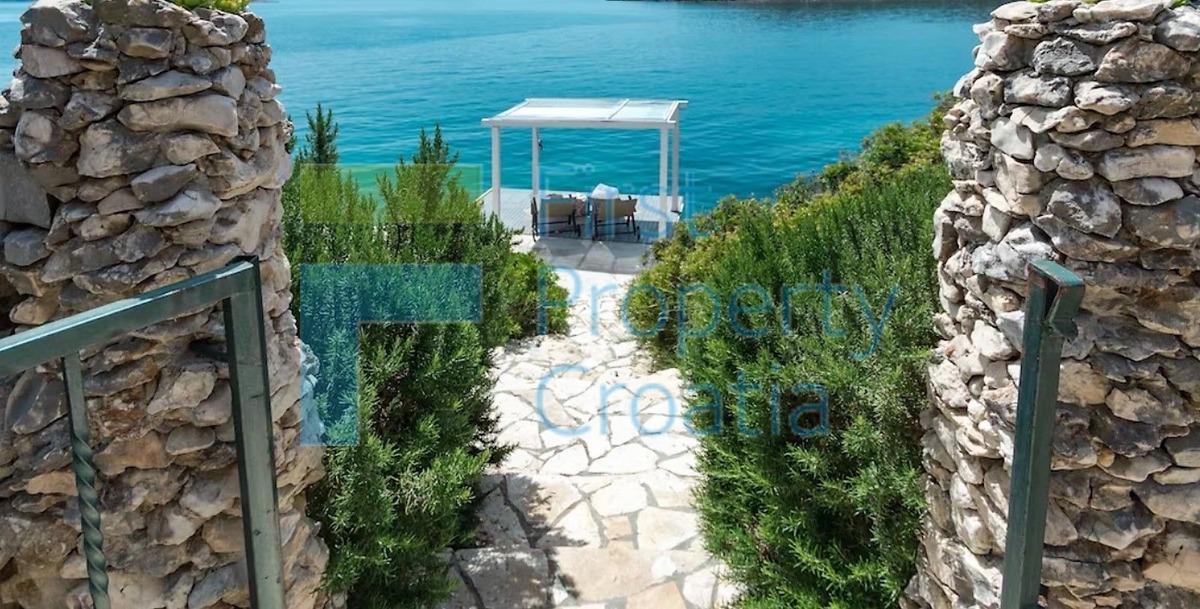 House For sale - SPLITSKO-DALMATINSKA TROGIR