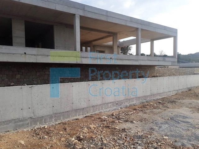 Haus zu verkaufen 284 m² – Brač