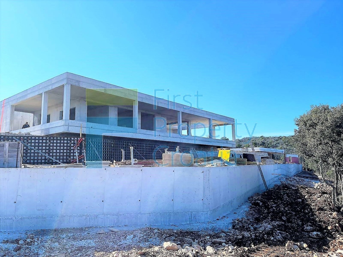 House For sale - SPLITSKO-DALMATINSKA BRAČ