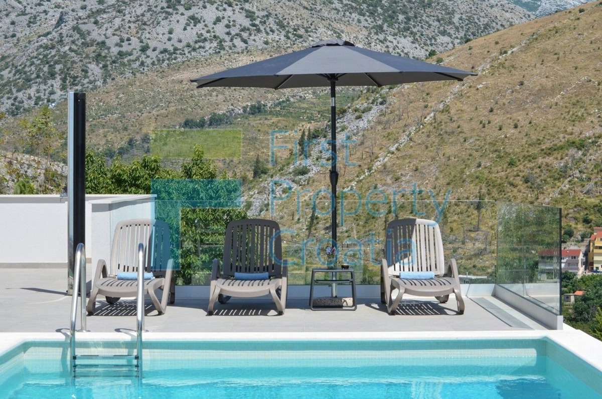 House For sale - Splitsko-dalmatinska Split - foto 1/12