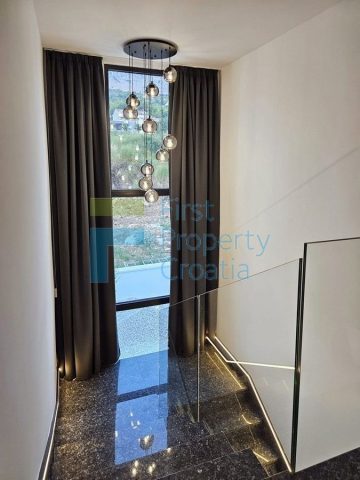 Casa In vendita - Splitsko-dalmatinska Split - foto 4/16
