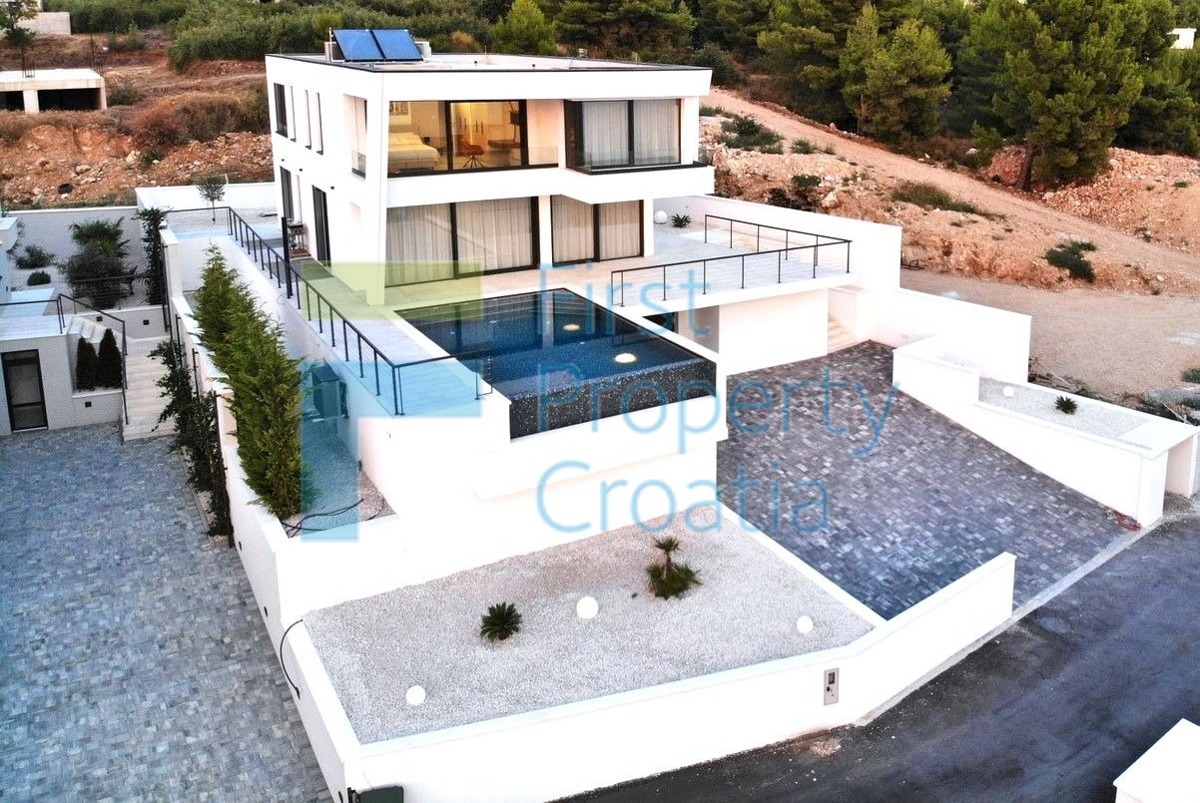 Haus Zu verkaufen - SPLITSKO-DALMATINSKA SPLIT