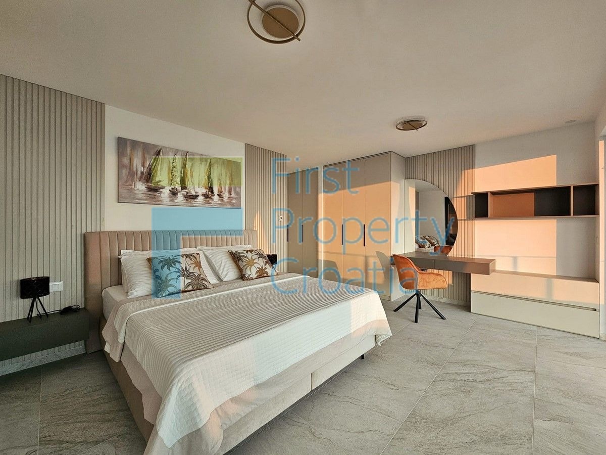Haus Zu verkaufen - SPLITSKO-DALMATINSKA SPLIT