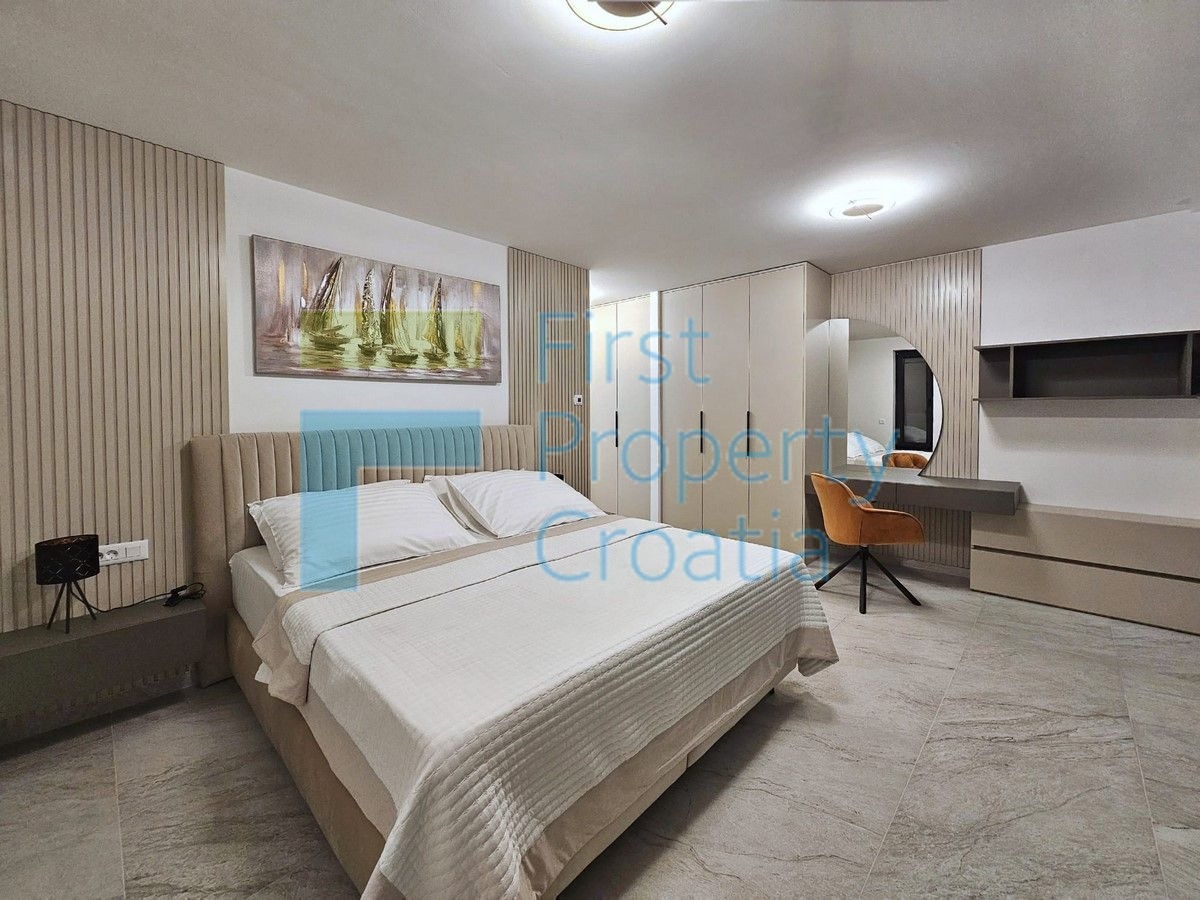Haus Zu verkaufen - SPLITSKO-DALMATINSKA SPLIT