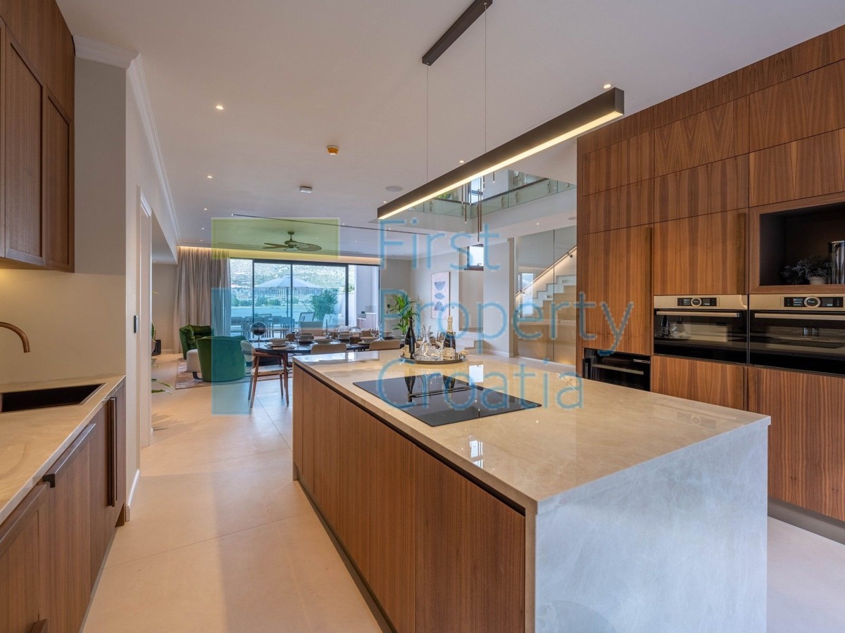 Haus Zu verkaufen - SPLITSKO-DALMATINSKA TROGIR