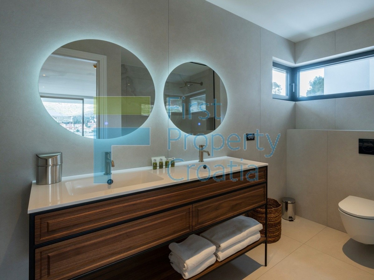 Haus Zu verkaufen - SPLITSKO-DALMATINSKA TROGIR