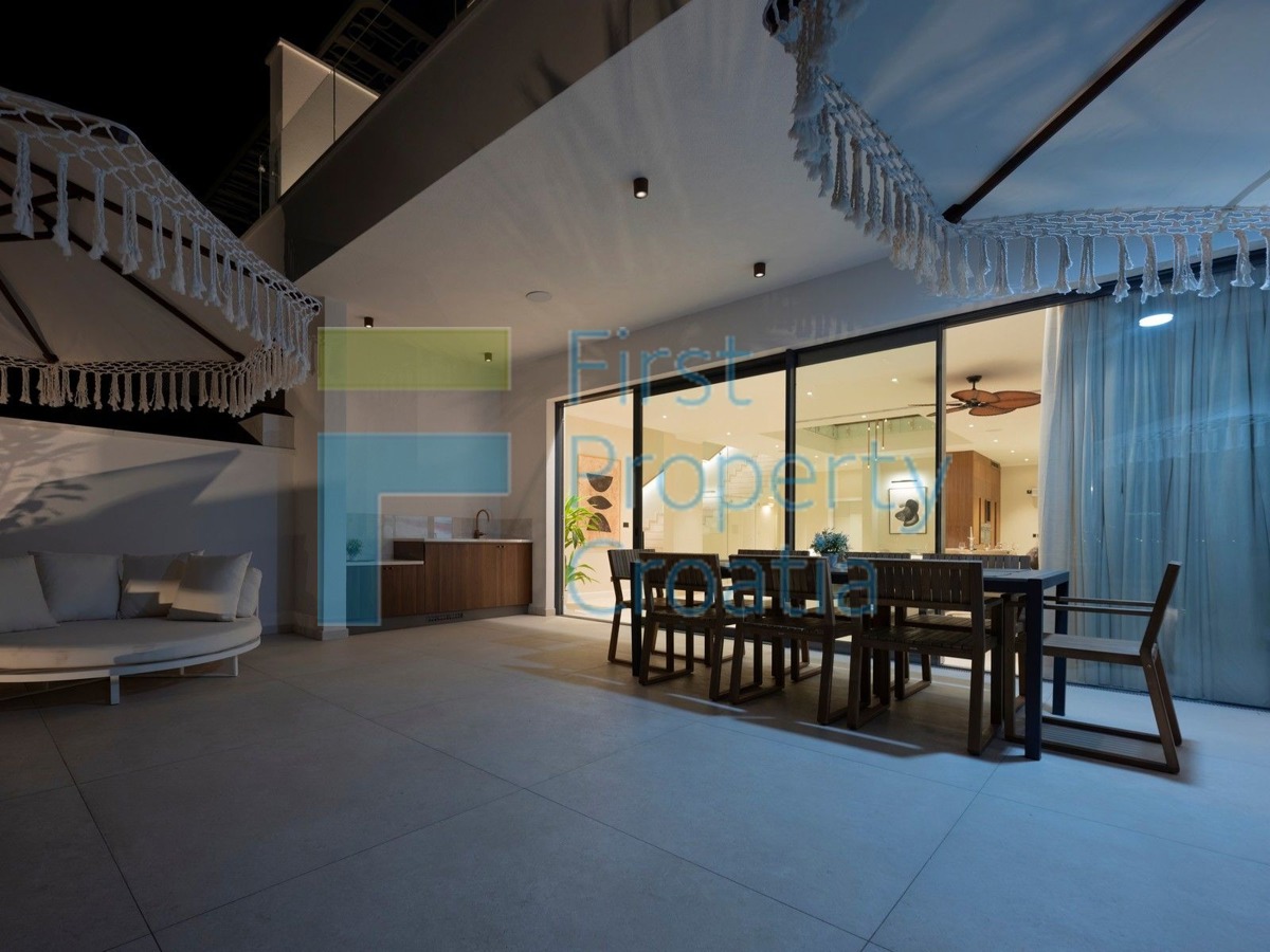 Haus Zu verkaufen - SPLITSKO-DALMATINSKA TROGIR