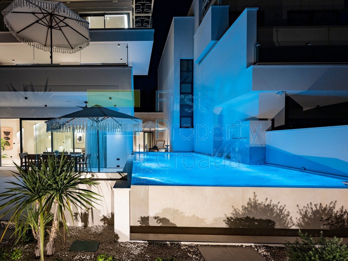 Haus Zu verkaufen - SPLITSKO-DALMATINSKA TROGIR