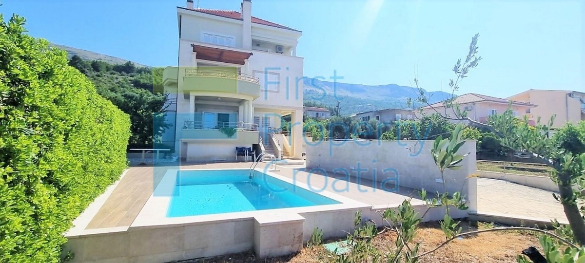 Haus Zu verkaufen - SPLITSKO-DALMATINSKA SPLIT