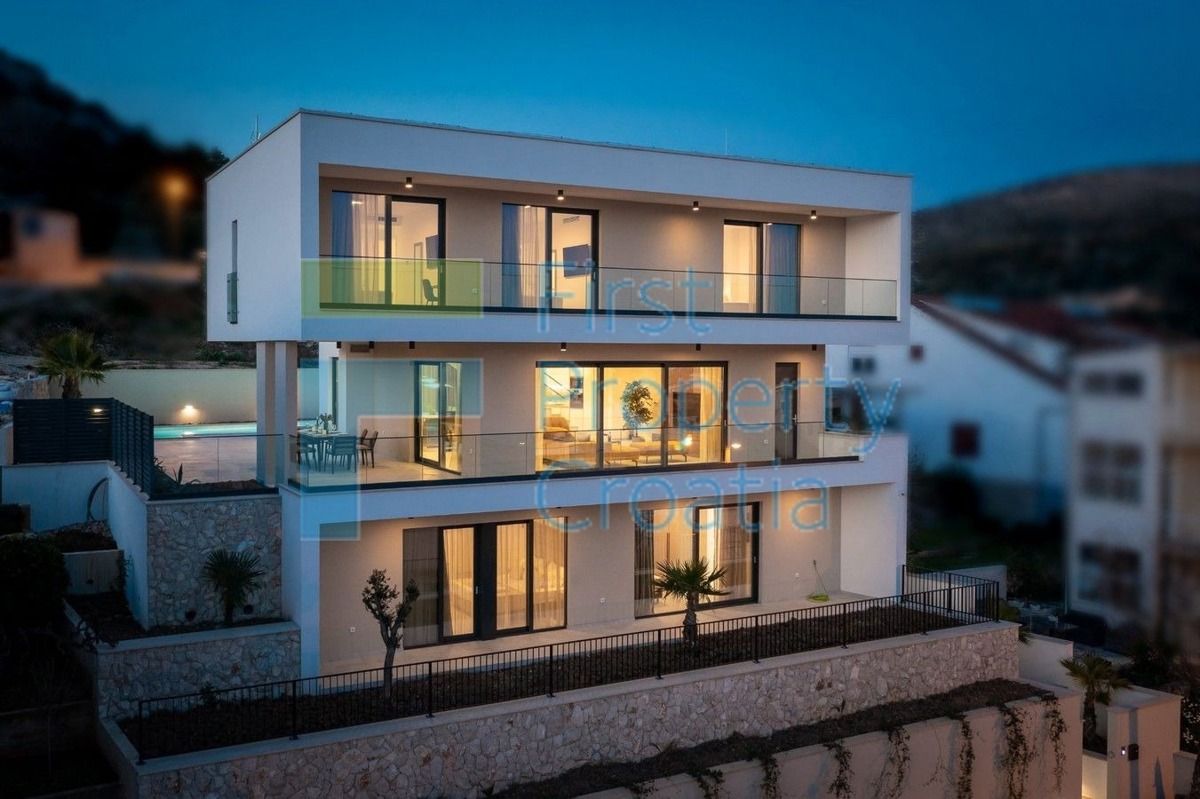 Haus Zu verkaufen - SPLITSKO-DALMATINSKA ČIOVO