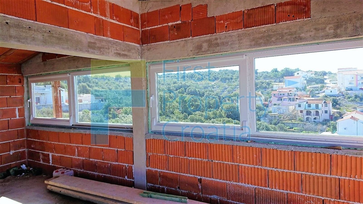 Kuća Na prodaju - ŠIBENSKO-KNINSKA ROGOZNICA