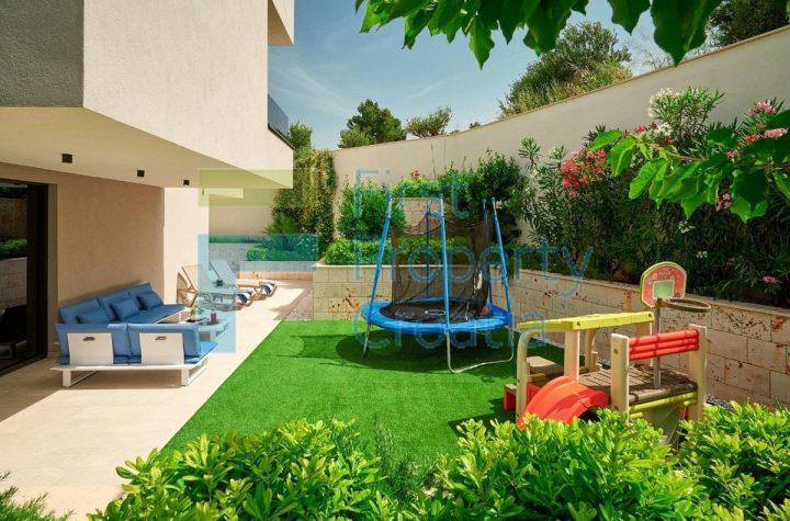 Haus Zu verkaufen - Splitsko-dalmatinska Trogir - foto 5/16
