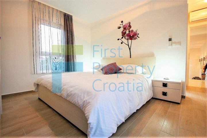 House for sale 200 m² – Trogir