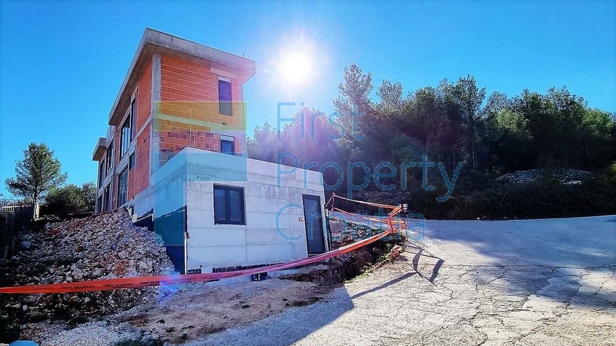 House For sale - SPLITSKO-DALMATINSKA TROGIR