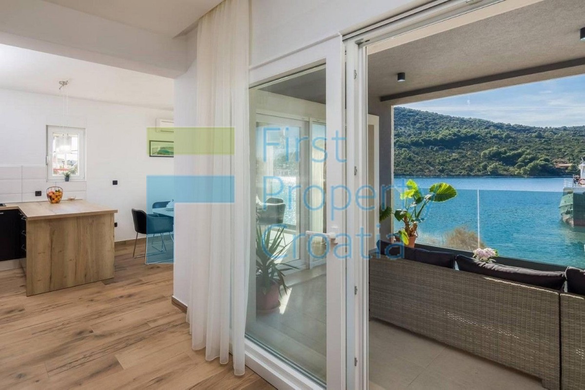Dom Na predaj - SPLITSKO-DALMATINSKA TROGIR