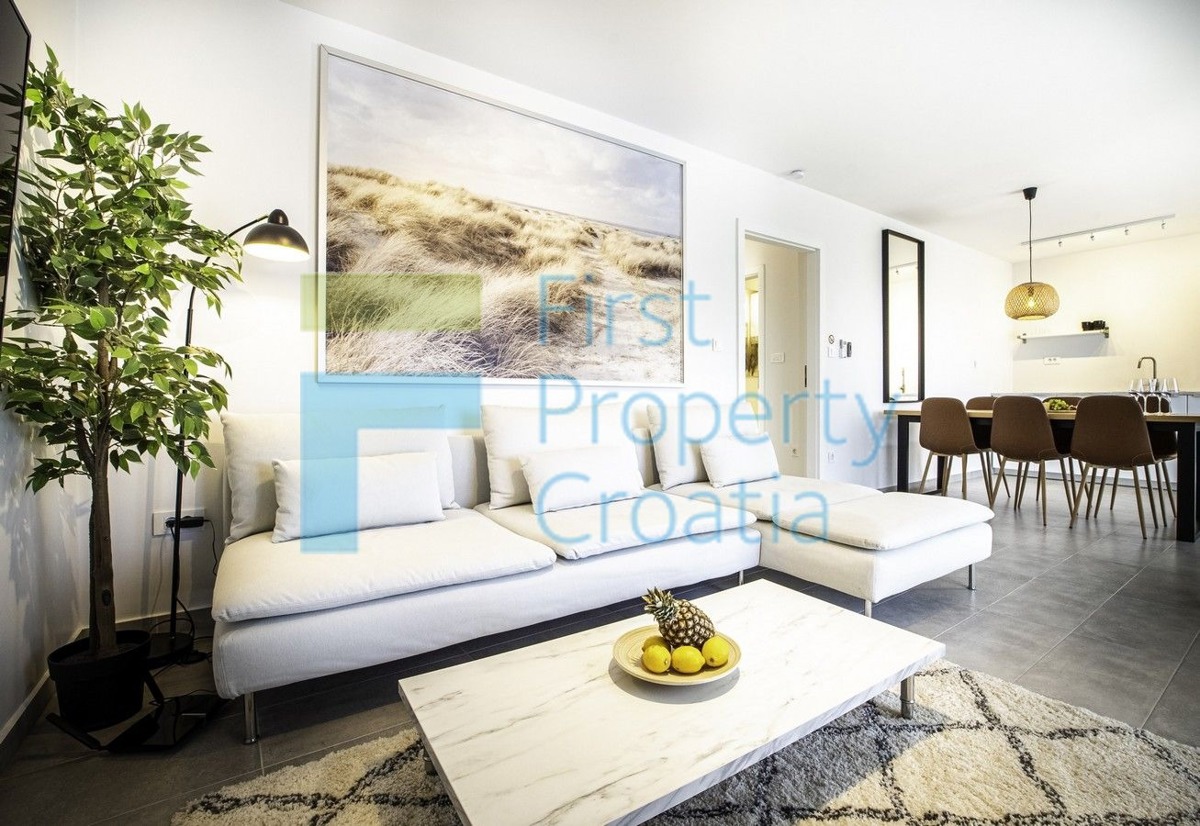 Apartment Zu verkaufen - šibensko-kninska Rogoznica - foto 1/16