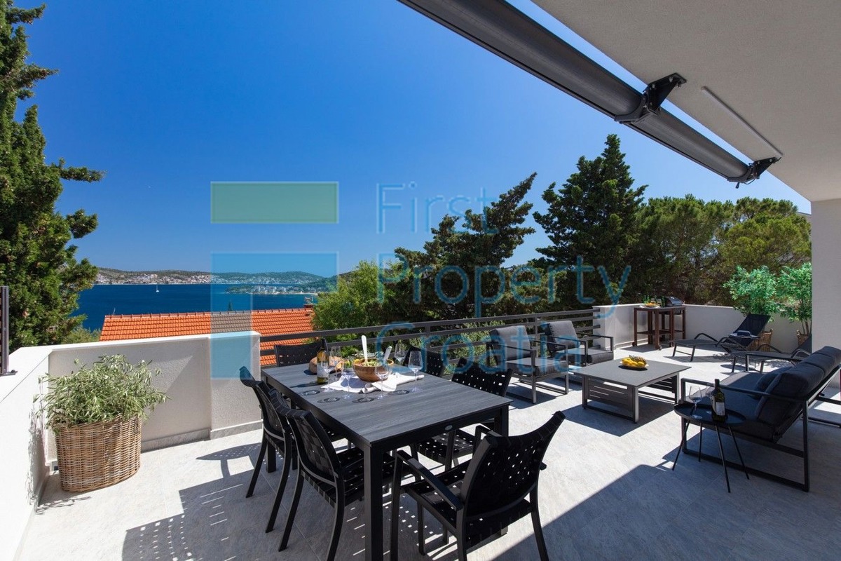 Apartment Zu verkaufen - ŠIBENSKO-KNINSKA ROGOZNICA