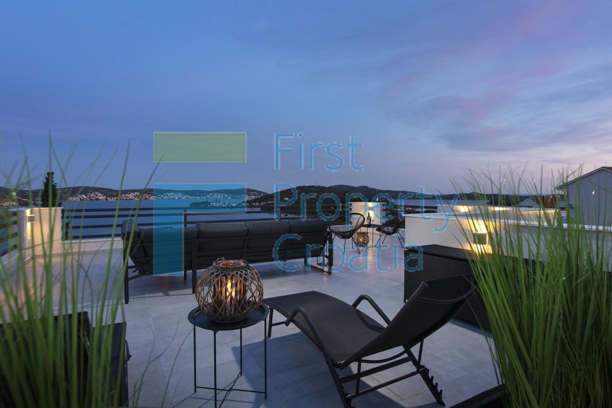 Apartment Zu verkaufen - ŠIBENSKO-KNINSKA ROGOZNICA